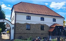 Penzion Horse Farm Lechovice